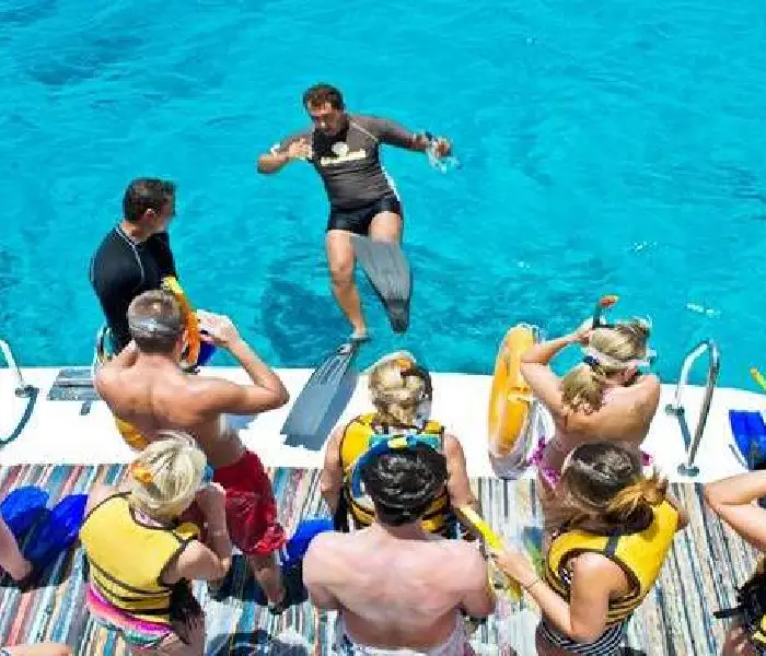 private boat tour hurghada
