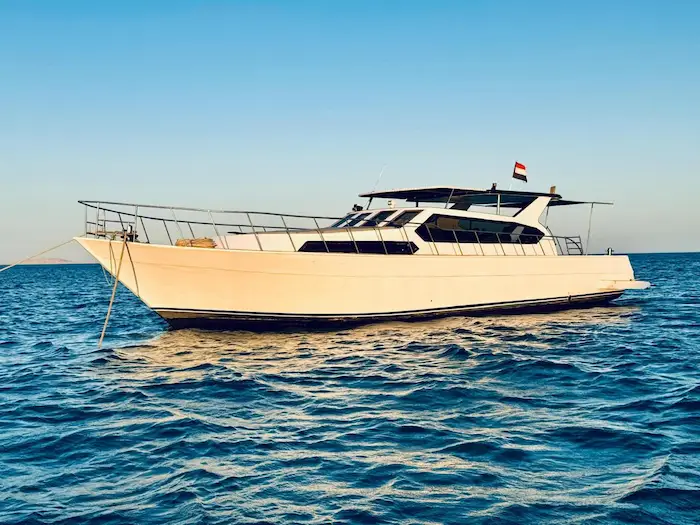 private full-day boat trip in hurghada