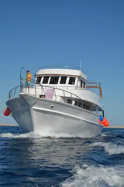 private full-day boat trip in hurghada