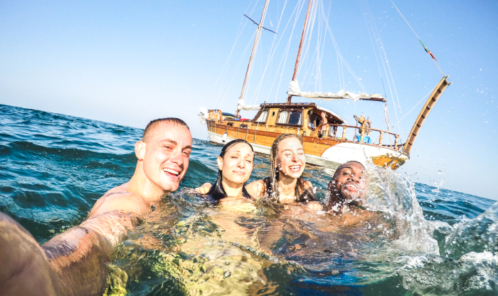 private boat trip hurghada snorkeling